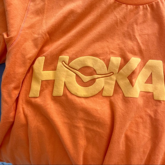 NEW HOKA One One All-Day tee - Picture 12 of 14